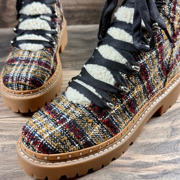 NIB Steve Madden 8M Rainier Lace Up Lug Sole Ankle Boots Rust Multi Studded - Picture 6 of 12